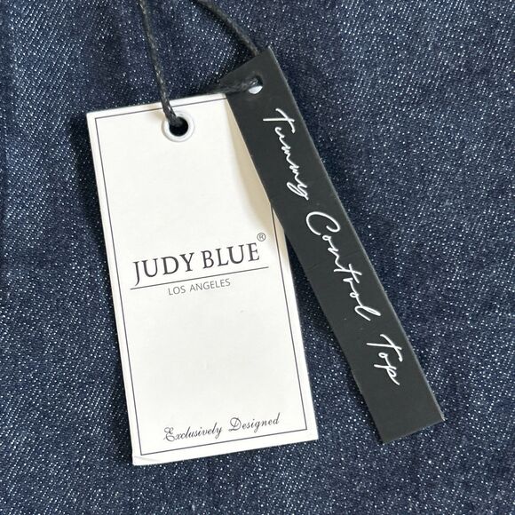 Judy Blue Jeans Womens 18W Skinny Fit Dark Wash Stretch Raw Hem JB88703DK New - Picture 3 of 10